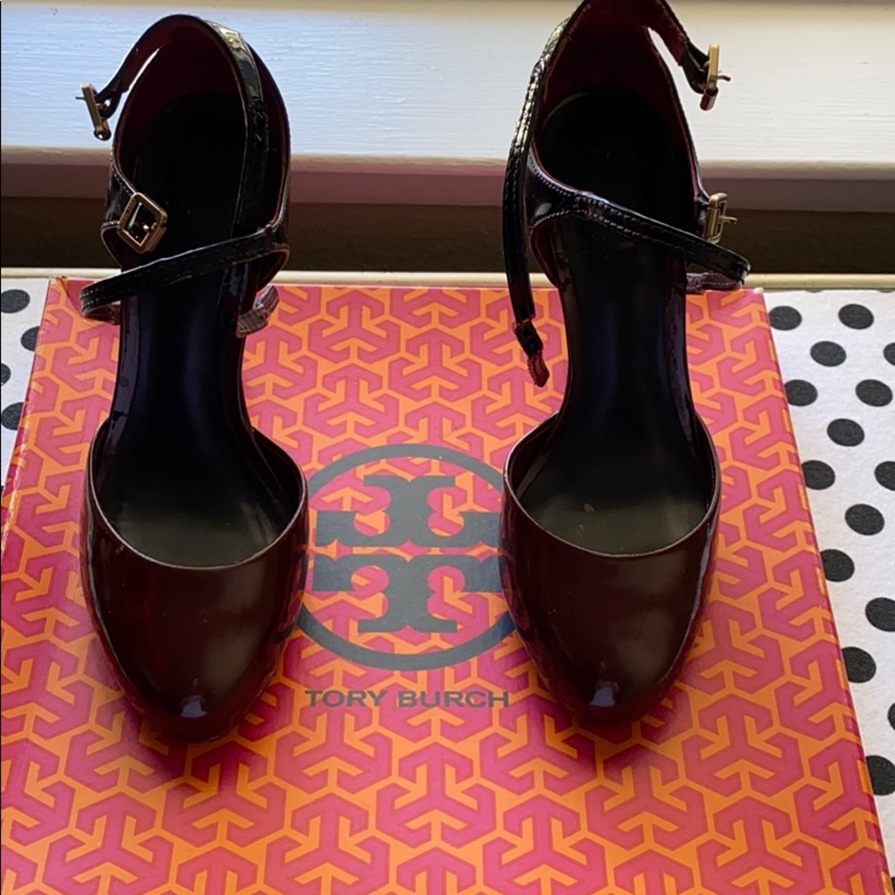 Tory Burch classic heels